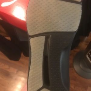 Pull on puma sneakers